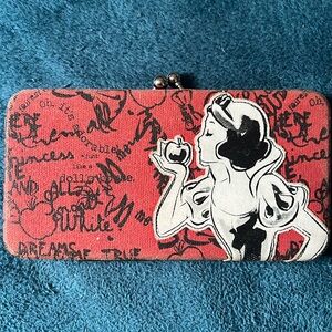 Walt Disney Snow White Snap Hinged Wallet